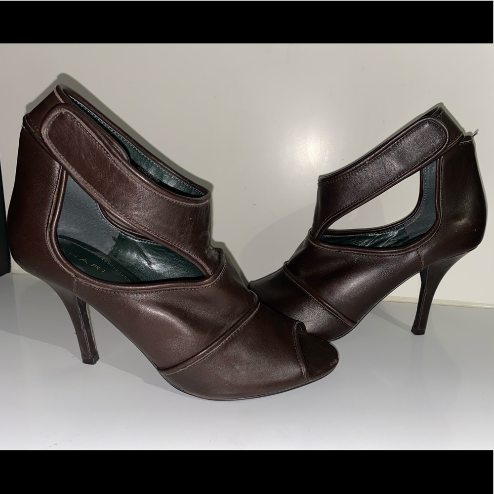 Tahari Brown Ankle Open Toe Heals - Size 9